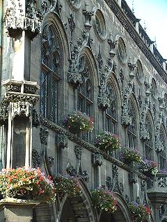 La façade de l'hôtel de ville