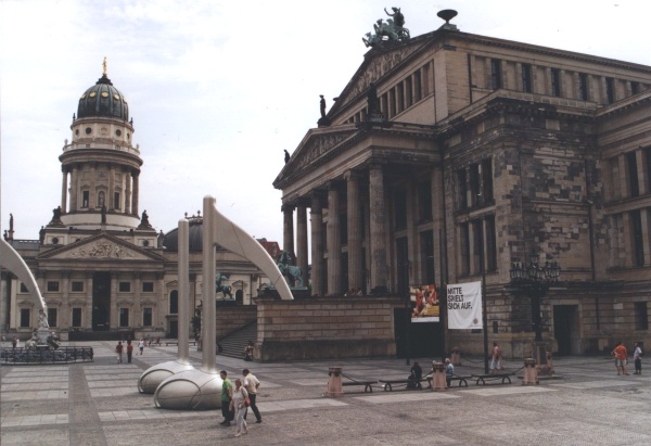 Le Gendarmenmarkt (Photo Stefanie Bertko 2006)