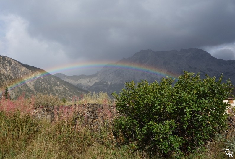 Arc en ciel sous le col de l'Echelle - © C. Rau 2015