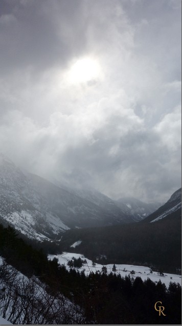 Contre-jour sur la vallée d'Emilie Carles