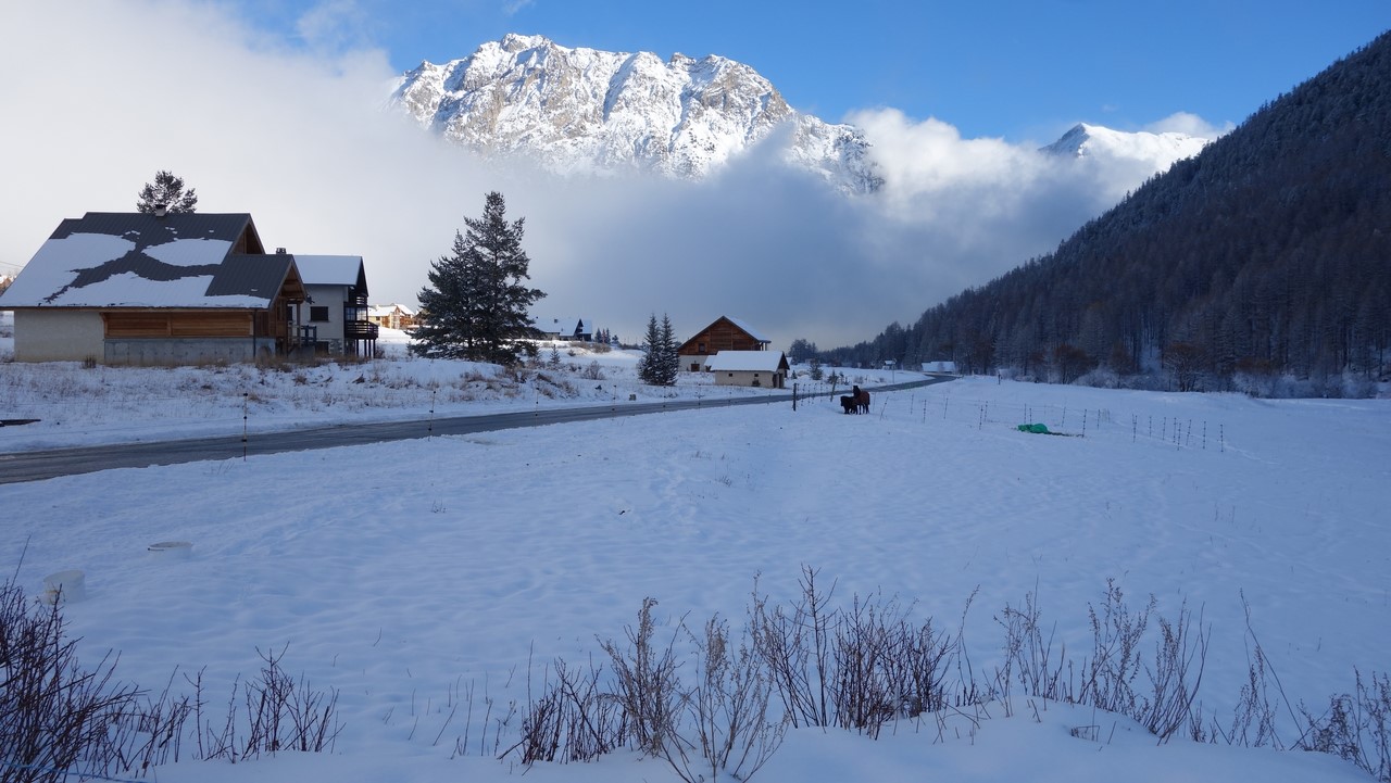 Défilé de nuages devant le Guiau - C. Rau 2017