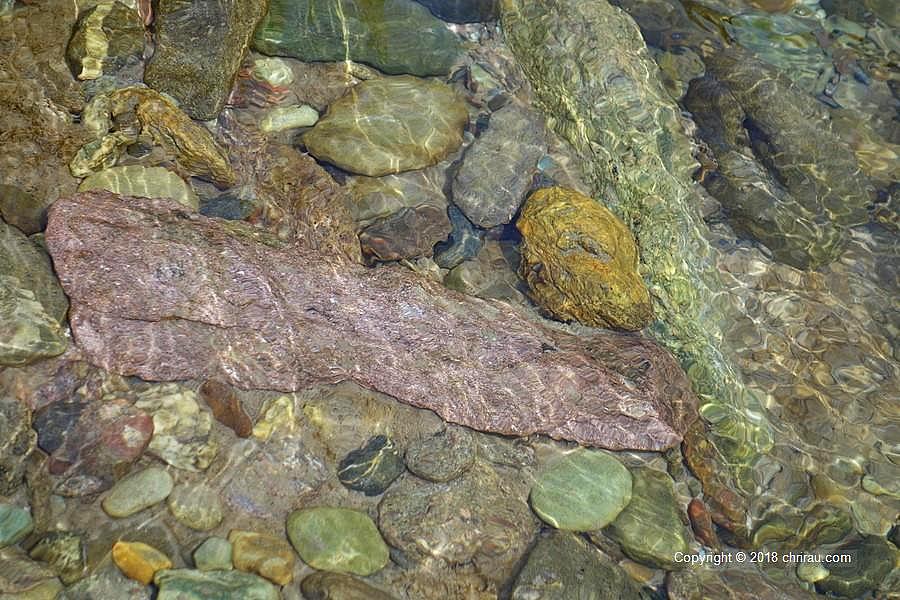 Le lit de la Clarée présente une jolie palette de couleurs... Le lit de la Clarée présente une jolie palette de couleurs...