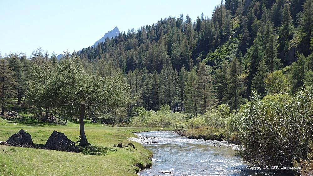 La Clarée apaisée près du pont du Moutet La Clarée apaisée près du pont du Moutet