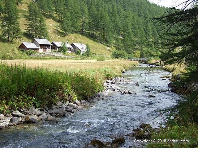 La Clarée s'approche des chalets du Jadis...