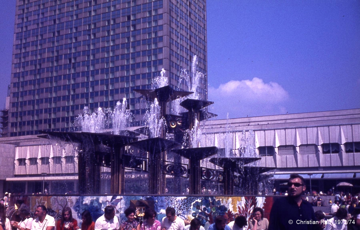 Berlin - Alexanderplatz - 1er août 1972 - CR