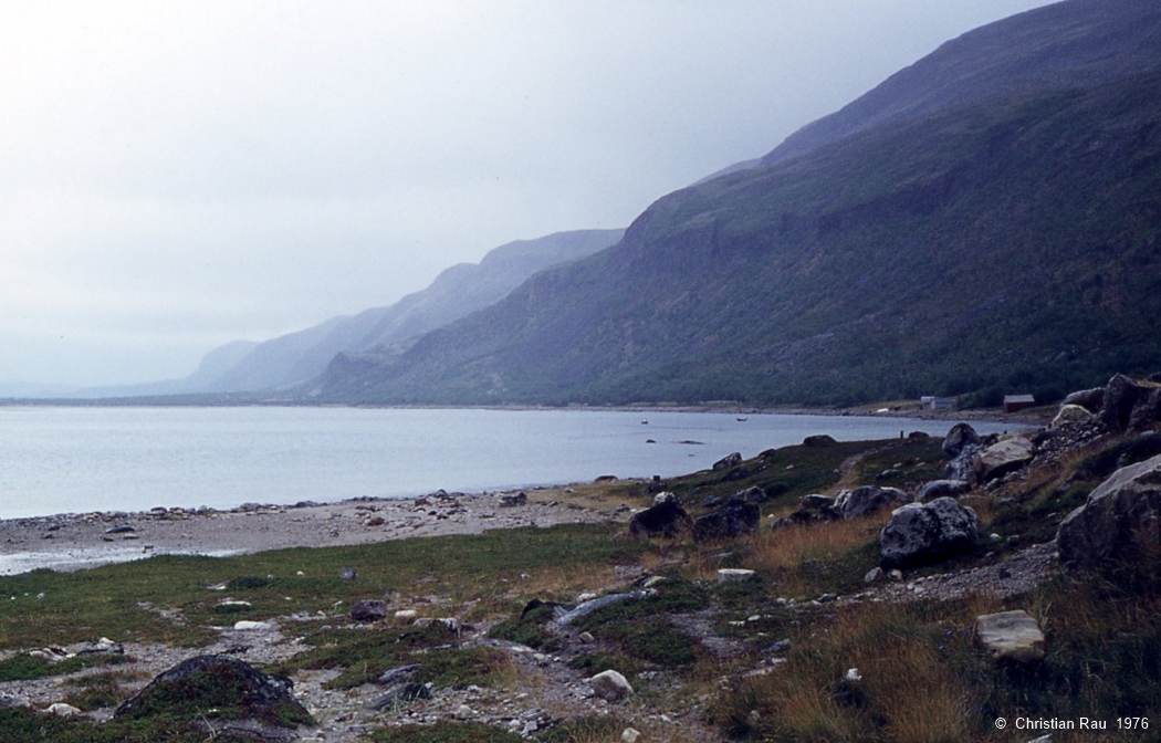 Le fond du fjord à Lakselv Le fond du fjord à Lakselv
