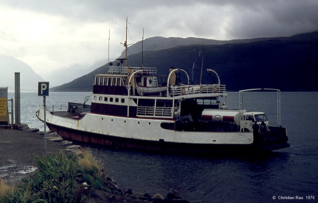 Traversée du fjord de Lyngen avec le bac...