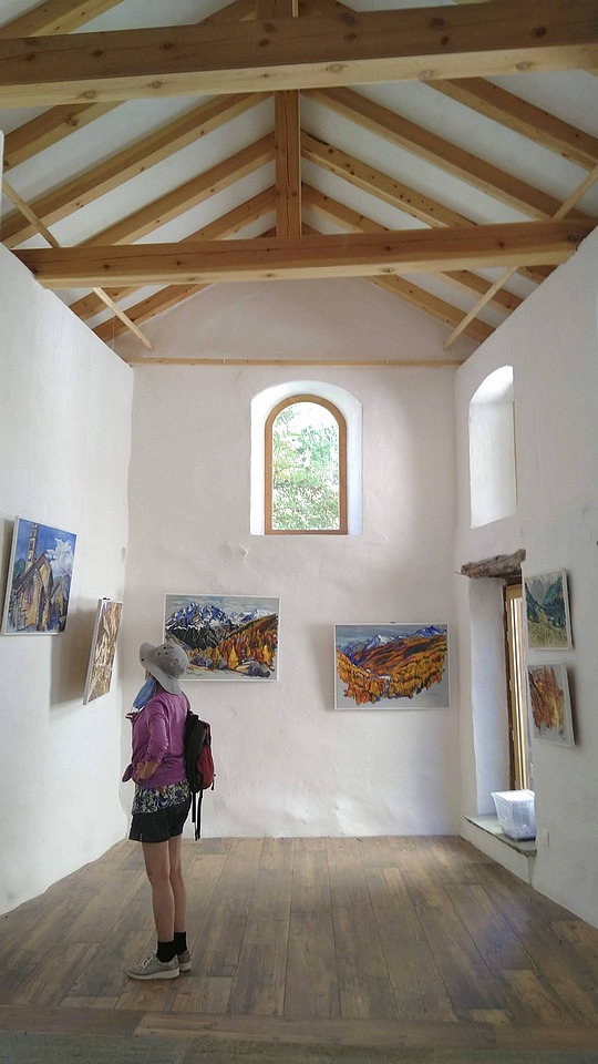 Première exposition présentée dans la toute nouvelle Chapelle Saint-Pierre  (Ville haute)