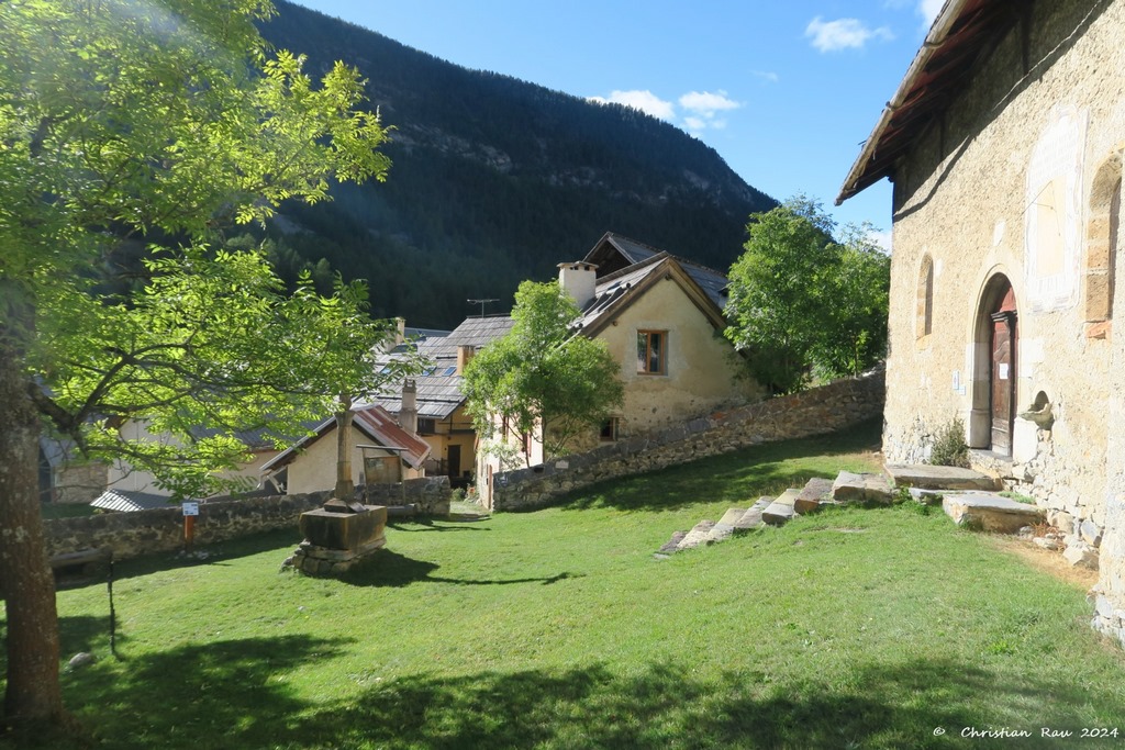 Enclos paroissial de Plampinet - octobre 2024 - CR