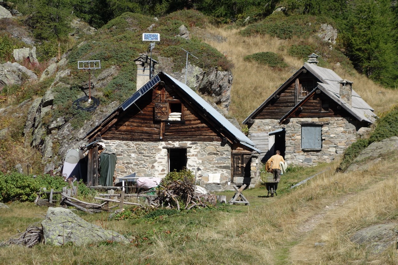 Chalets de Roche Noire (Haute-Vallée) - C. Rau 09/2016