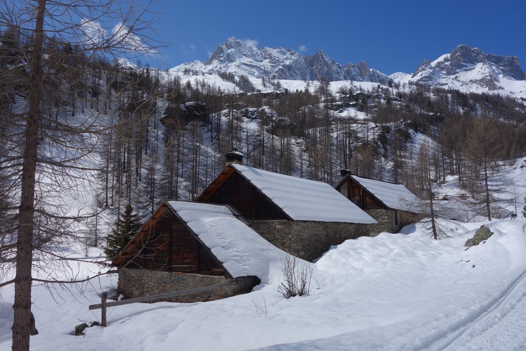 Chalets du Jadis - Haute vallée - fin mars 2017 - © C. Rau