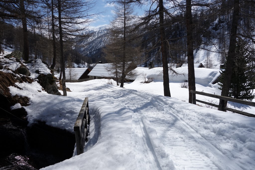 Chalets du Jadis - Haute vallée - fin mars 2017 - © C. Rau