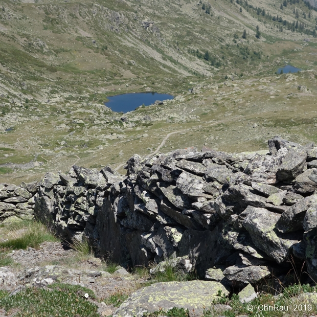 Lacs de Cristol depuis le col (mur de Berwick) - C. Rau - 2015-07 Lacs de Cristol depuis le col (mur de Berwick) - C. Rau - 2015-07