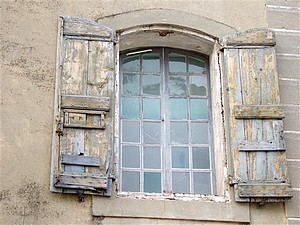 Vieille fenêtre de Villeneuve