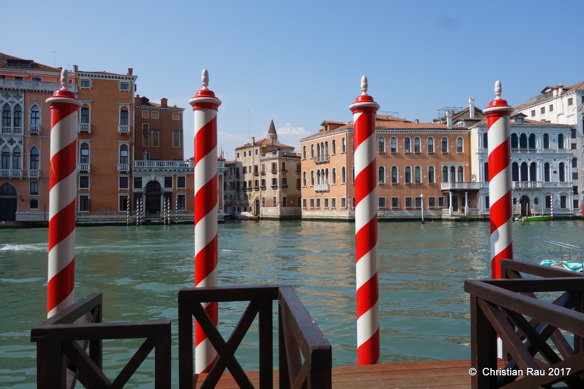 San Angelo : vue vers San Polo et la terrasse de Brunetti...