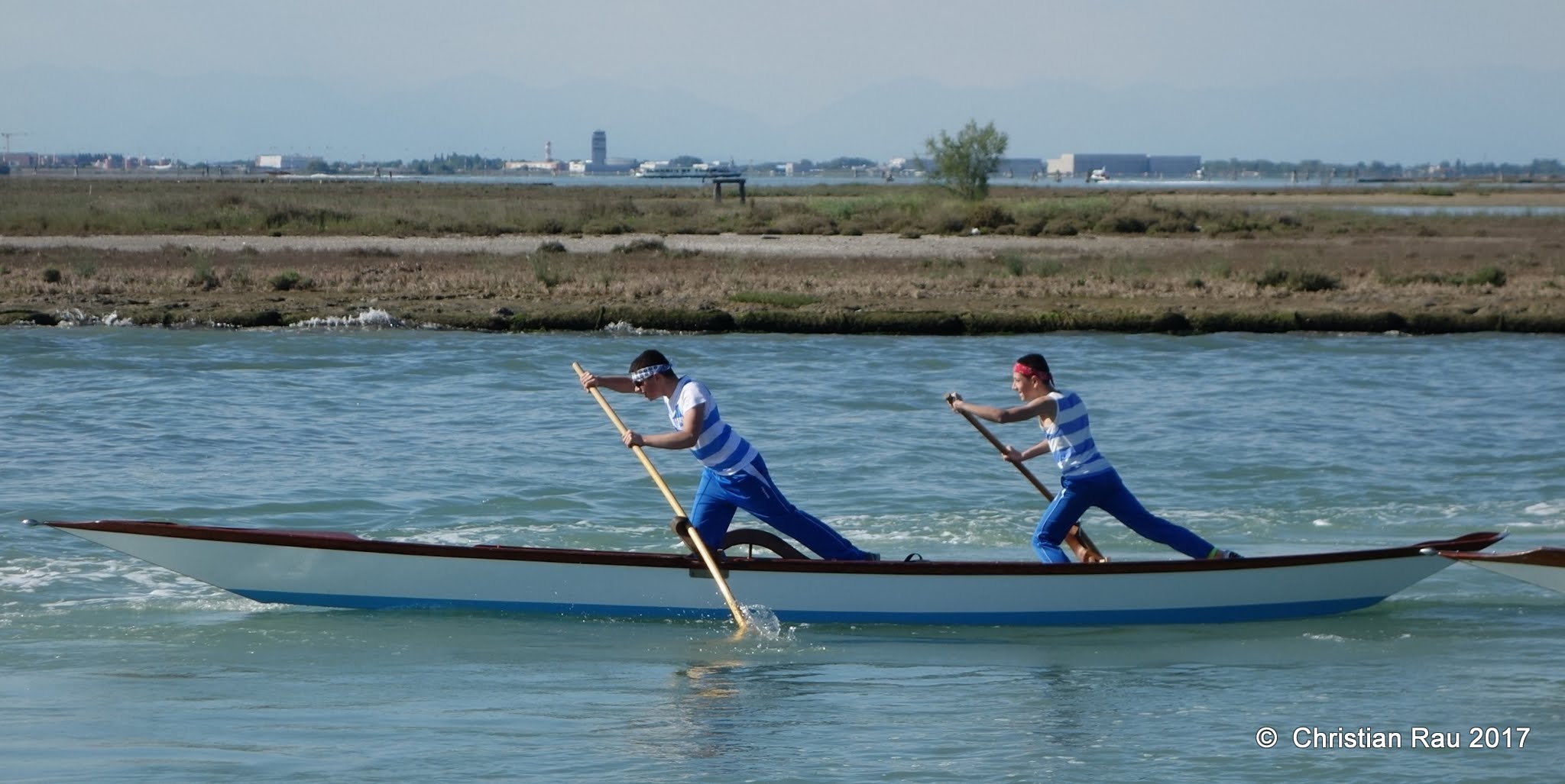 Entre La Vignola et San Erasmo, entraînement pour la vogalonga