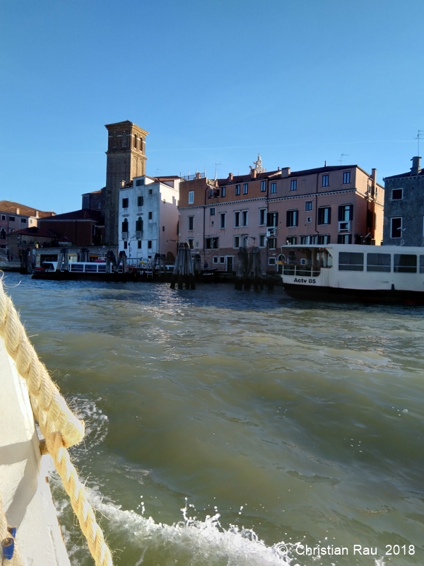 Les quais du Cannaregio - St-Alvise (depuis le Vaporetto)