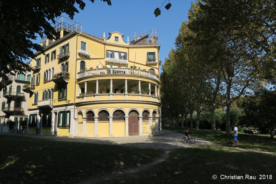 Quartier cossu sur l'Île de Sant'Elena (Castello)