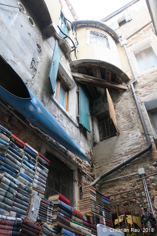 Librairie "Acqua Alta" dans le Castello