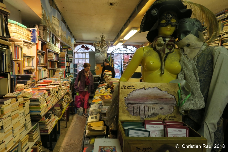 Librairie "Acqua Alta" dans le Castello