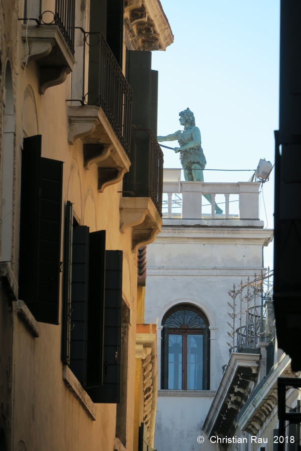 Point de vue sur la Tour de l'Horloge...