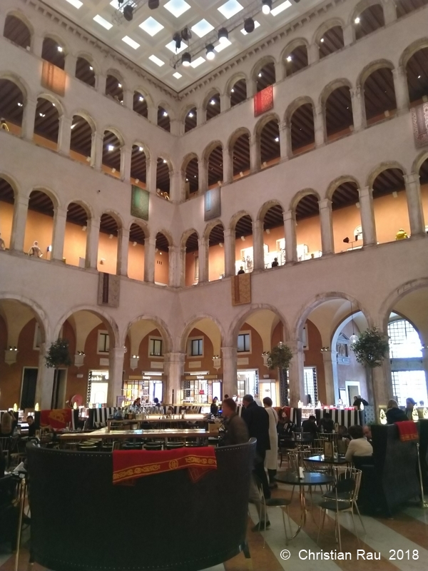 Fondaco Tedeschi  (autrefois des entrepôts allemands) - San Marco