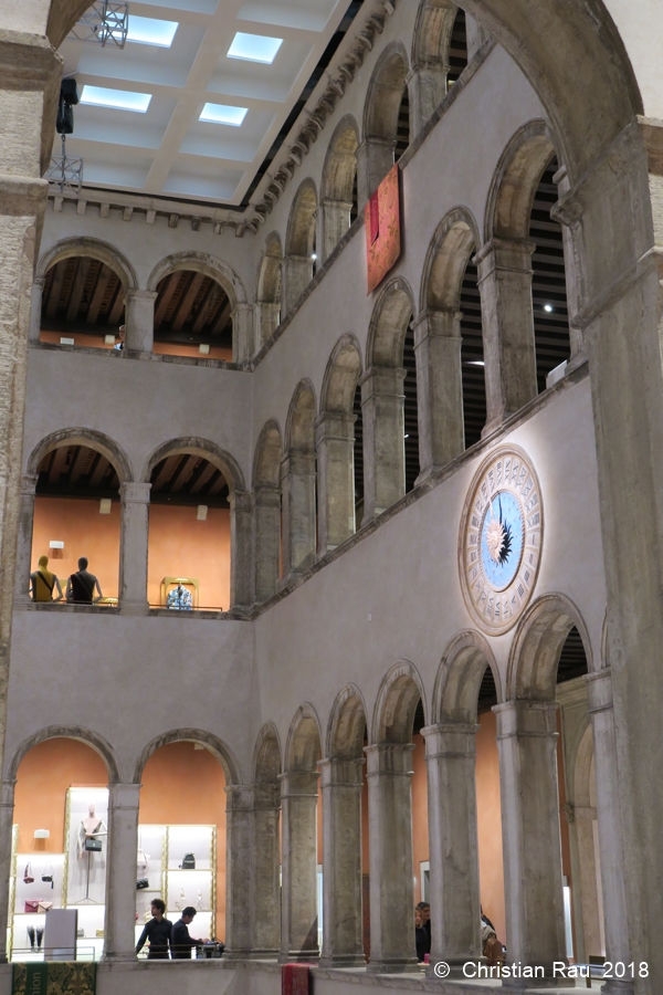 Fondaco Tedeschi  (autrefois des entrepôts allemands) - San Marco