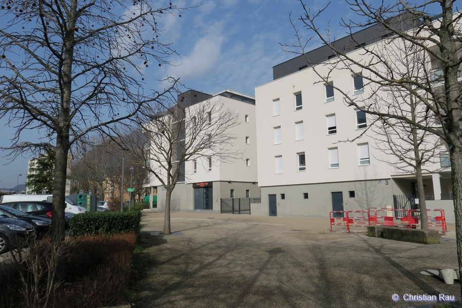 A l'emplacement du parvis de la MPT Prédieu, en février 2020.. A l'emplacement du parvis de la MPT Prédieu, en février 2020...